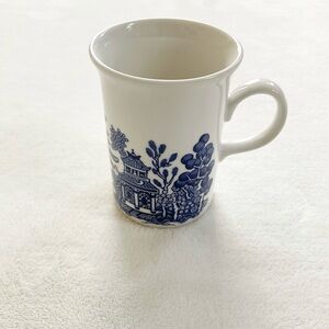 Vintage Churchill Blue Willow Coffee Hot Cocoa Tea Mug Made in England